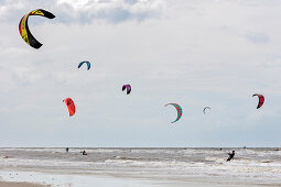 Kitesurfer, St. Peter-Ording, Schleswig-Holstein, Deutschland