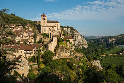 Saint-Cirq-Lapopie, Les Plus Beaux Villages de France, on the Lot, Lot Department, Midi-Pyrénées, France