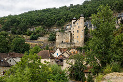 Château de Larroque-Toirac, am Lot, bei Figeac, Departement Lot, Occitanie, Frankreich