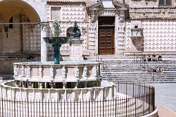 Perugia; Fontana Maggiore; Cattedrale di San Lorenzo; Piazza IV November