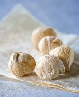 Chick-peas (close-up)