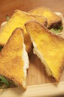 Mozzarella in carozza (Fried cheese sandwiches, Italy)