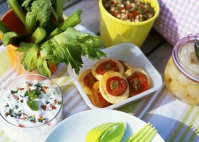 Tomaten-Focaccine, Salate etc. fürs Picknick