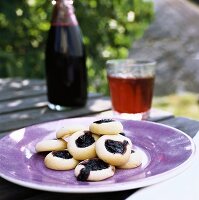 Blueberry and vanilla biscuits