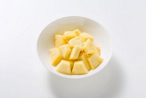 Ananas, in Würfel geschnitten