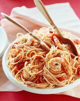 Spaghetti di Cirò (Spaghetti mit Tomaten-Garnelen-Sauce)