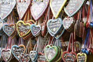 Lebkuchen hearts at Oktoberfest, Munich