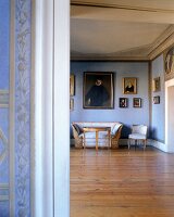 Weimar,Goethe Haus,Urbino-Zimmer, Bilder an den Wänden,Holzboden