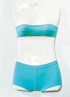 HellblauerBikini mit breiter Hose und schmalem Top