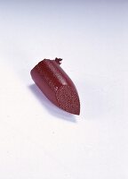 Lippenstiftspitze im Brombeerton von Calvin Klein,Freisteller