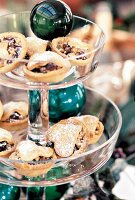 Close up von Mince Pies mit Cranberries