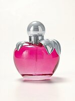 Parfum: "Pretty Nina" von Nina Ricci im pinken Liebesapfel-Flakon