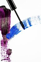 Wimperntusche, violetter und blauer Streifen, Mascarabürste