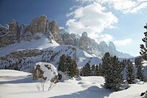 Südtirol, Winterliche Berglandschaft in den Dolomiten