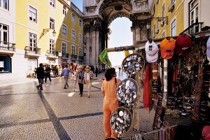 Lissabon, Einkaufsstrasse Rua Augusta mit Triumphbogen