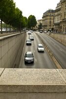Paris: Eingang zum Tunnel in dem Lady Diana starb