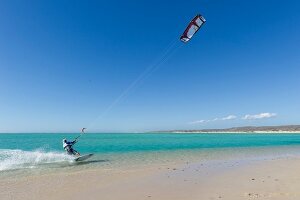 Australien, Western Australia, Exmouth, Ningaloo Reef, Kitesurfer