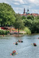 Hannover, Stadtteil Linden, Ihme, Weddigenufer 29, Strandleben, Kanu