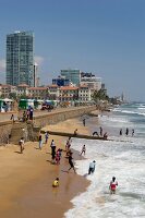 Sri Lanka, Colombo, Galle Face Green Promenade, Indischer Ozean, Menschen