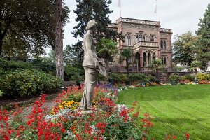 Freiburg, Colombipark mit Colombi- schlösschen.