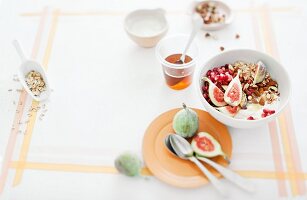 Muesli with figs and pomegranate seeds