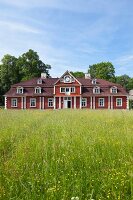 Orellen, Lettland, Herrenhaus im Barockstil, aussen