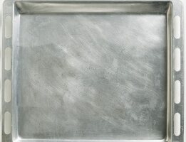A stainless steel baking tray (seen from above)