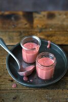 Raspberry curd – creamy spread made from raspberries, lemons and vanilla