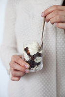 Eton Mess with Christmas flavours and a bit of Et