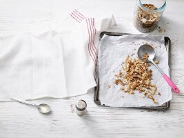 Homemade, oven-baked low carb muesli