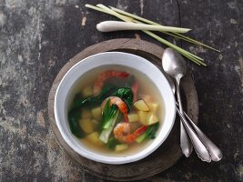 Potato soup with bok choy and prawns (Vietnam)