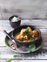 Cashew-Kokos-Curry mit Blumenkohlreis