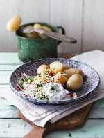 New potatoes with spring quark