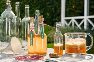 Homemade apple juice