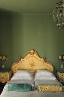 Bett im Hotelzimmer, Bad Gastein, Österreich