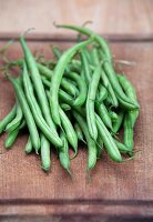 A pile of green beans