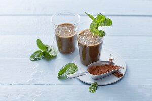 Minty After Eight smoothies with bananas