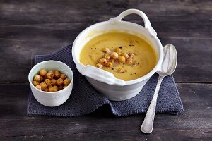 Warming winter soup with parsnips, chickpeas and dried apricots