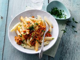 Penne with lentil sugo and moringa powder