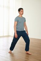 The lunge (Gongbu, Qigong) – Step 3: weight on front leg