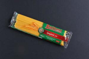 Eine Packung Spaghetti