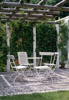 Pergola made of square timbers