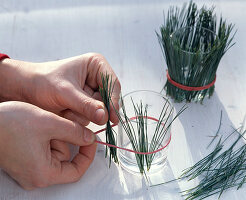 Tealight with pine needle decoration (2/5)