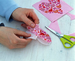 Vases with hearts napkin technique