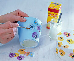 Fragrance violets in pots with napkin technique