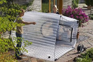 Inflatable greenhouse for overwintering potted plants: 14/18