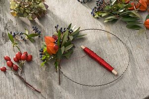 Wreath with lanterns, rosehips and olive branches (2/3)