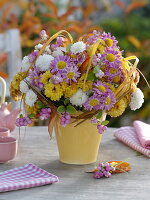 Autumn bouquet of chrysanthemum and symphoricarpos