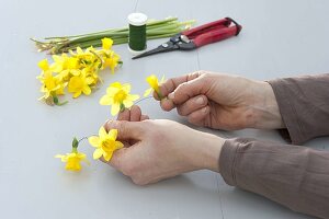 Ei aus Weide als österlicher Türschmuck (4/7)