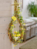 Egg made of willow as a paschal door decoration